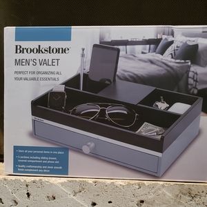Brookstone Men's Valet